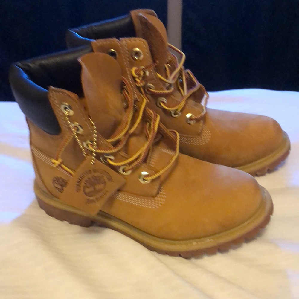 Women’s Timberland boots…size 6w ..wheat